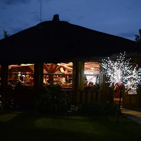 Ξενοδοχείο με διαμερίσματα Szoloszem Farm