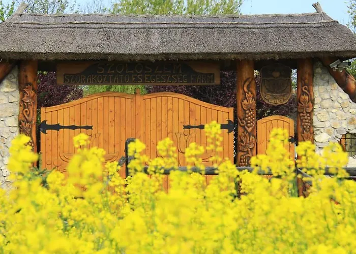 Szoloszem Farm